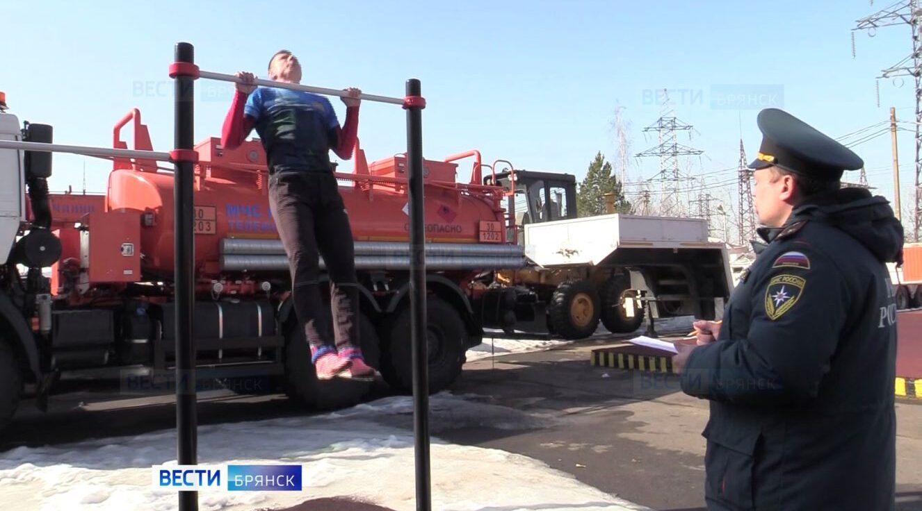 В Брянске лучшим пожарным признан Олег Хмелев