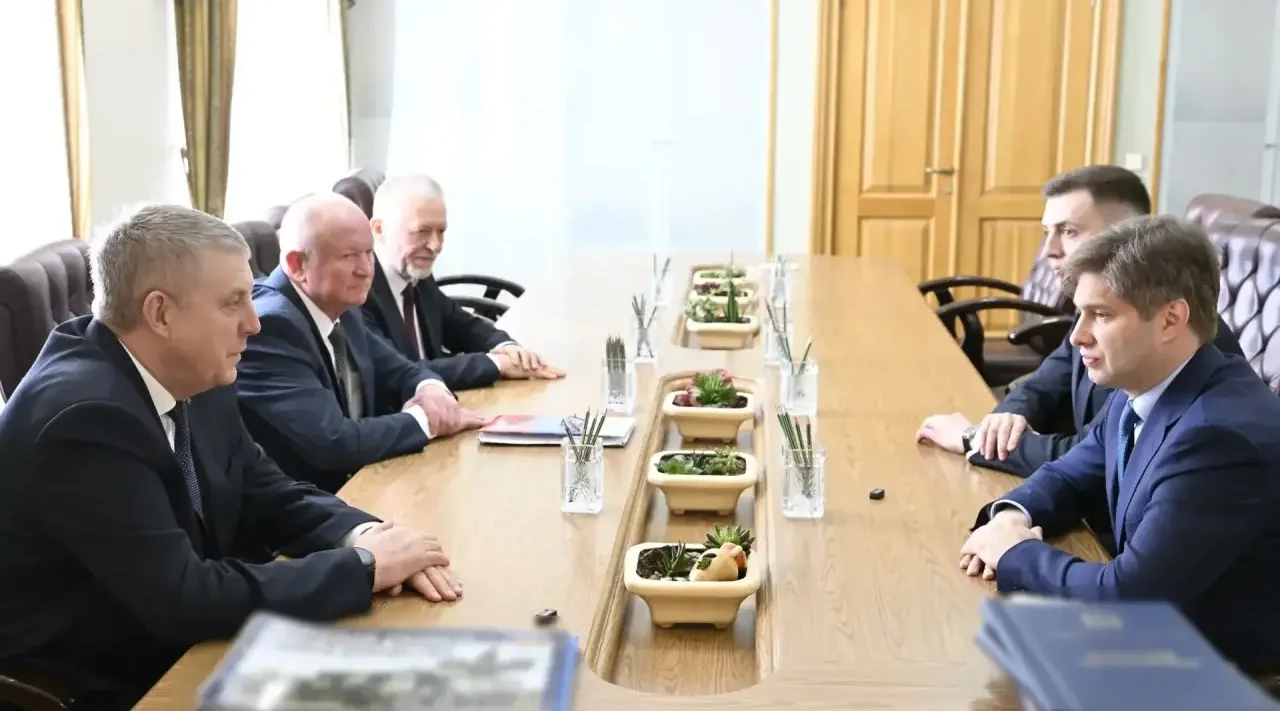 Богомаз провел рабочую встречу с вице-президентом Российского союза промышленников