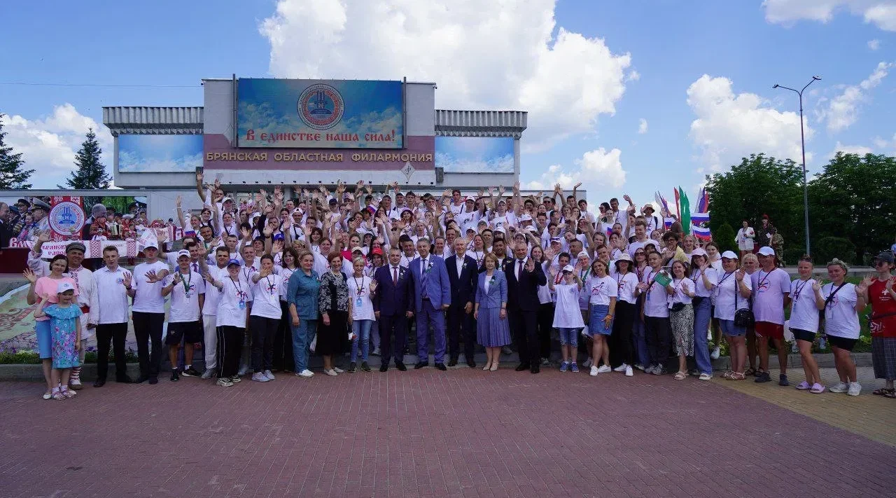 Богомаз подчеркнул важность сплочённости России и Беларуси в День единения народов