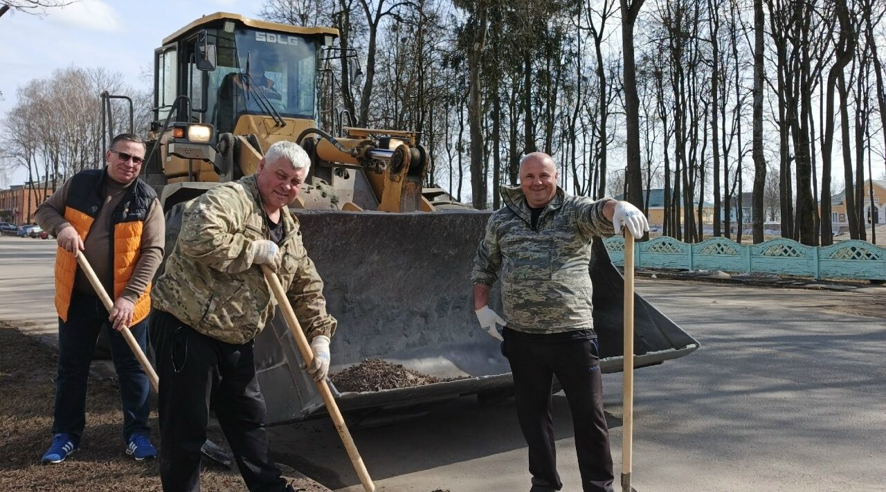 Весенний месячник благоустройства и ремонт дорог в Дубровском районе