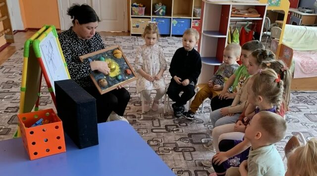 Познавательный День космонавтики для воспитанников в Дубровском детском саду №4