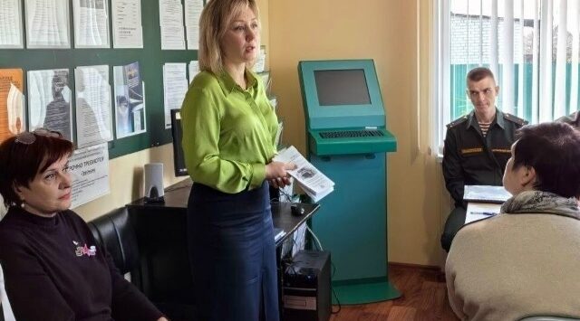 В Дубровском районе прошла Всероссийская ярмарка трудоустройства «Работа России»