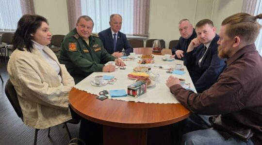 Депутат Госдумы Николай Щеглов совершил рабочий визит в Выгоничский район