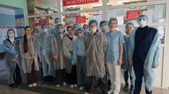 Профориентационная экскурсия старшеклассников в Дубровскую ЦРБ