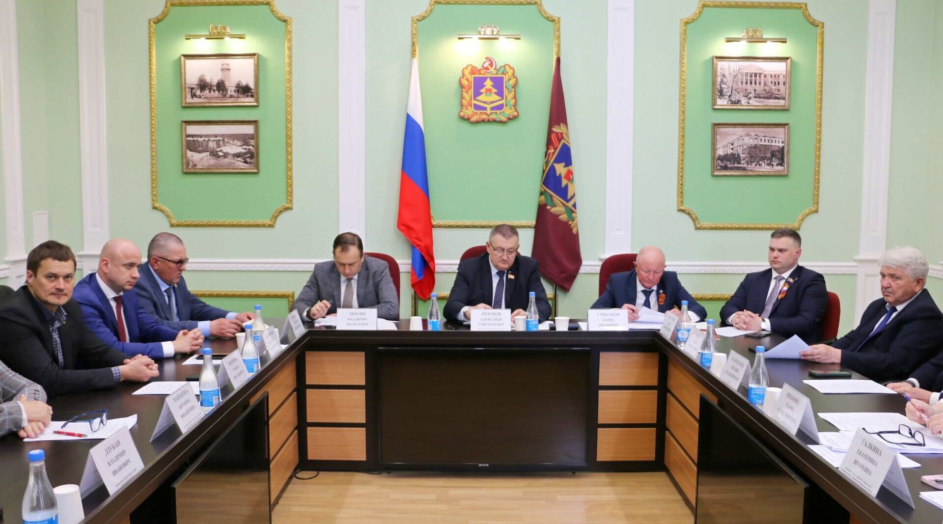 В облдуме прошло обсуждение хода весенне-полевых работ в регионе