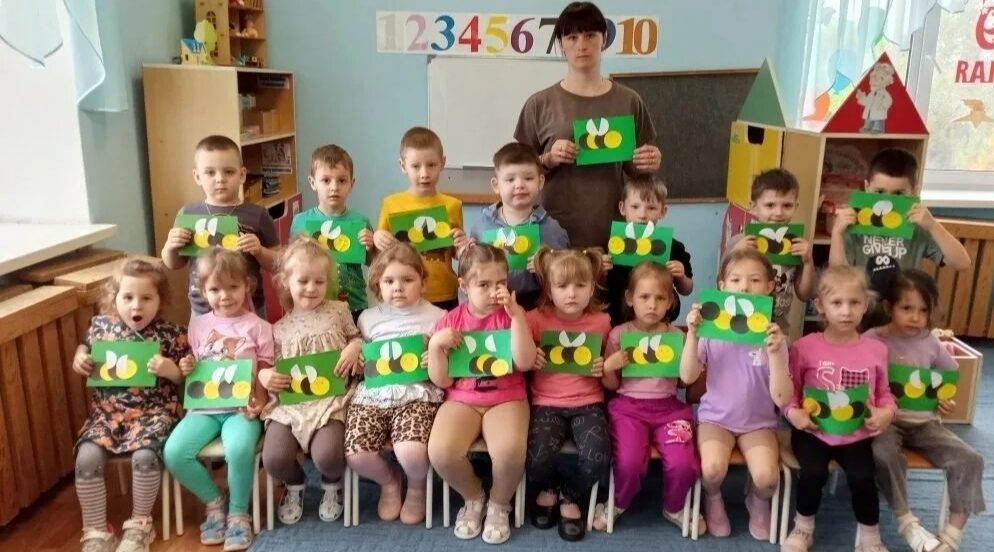 Для воспитанников Дубровского детского сада № 4 прошло занятие «День пчёл»