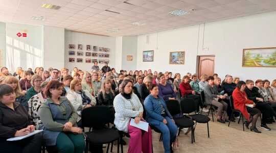 В Дубровской № 1 СОШ прошло родительское собрание о безопасности школьников летом