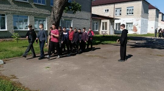 Для учащихся Дубровской № 1 СОШ проходят практические занятия по основам безопасности