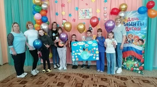 В ГБУ КЦСОН Дубровского района прошел праздник детства