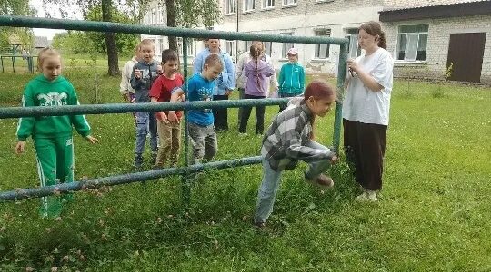 В ГБУ КЦСОН Дубровского района прошло занятие «Измена Родине — тягчайшее преступление»