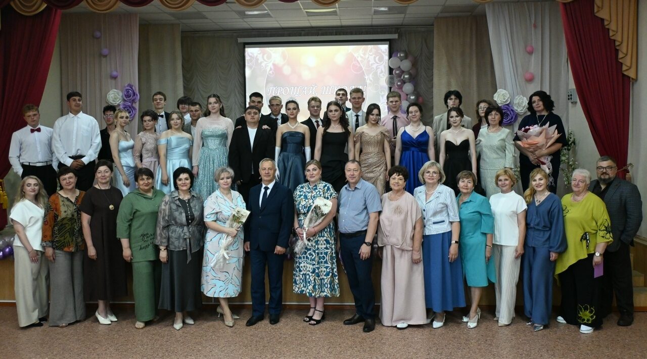 В Сещинской школе прошёл Выпускной-2026