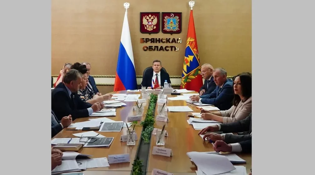 В Брянской области реагируют на обращения жителей и развивают транспортную систему