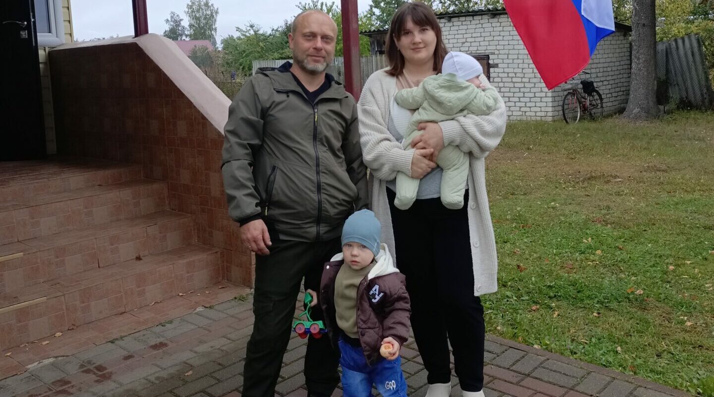 Дубровчане голосуют семьями