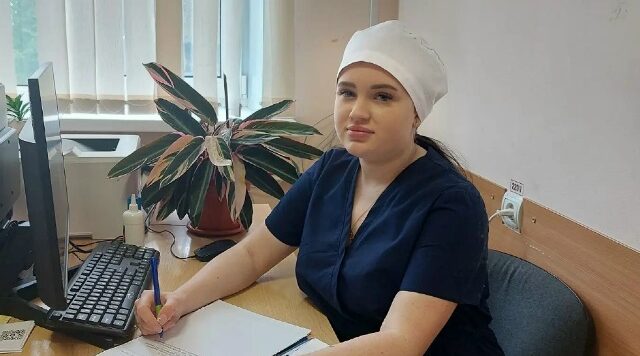 В Брасовской ЦРБ трудится молодой специалист Анастасия Карманова
