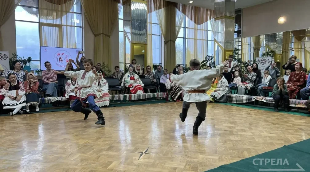 Брянск собрал лучших исполнителей традиционной пляски из разных уголков России