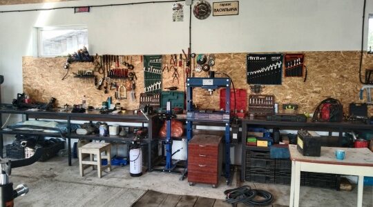 «Гараж Васильича»: как социальный контракт помог превратить мечту в работающий бизнес