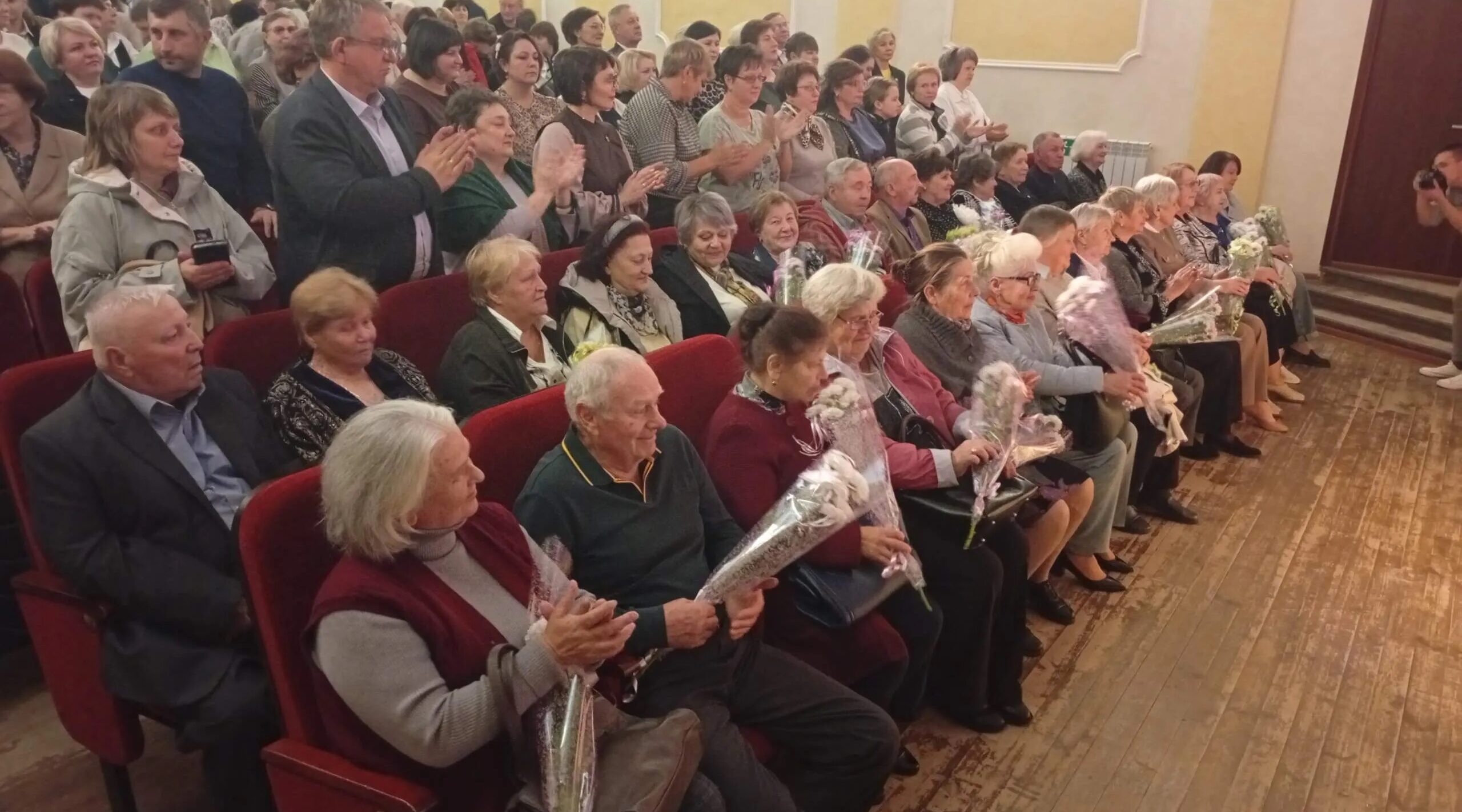 В Дубровском районе отметили День учителя концертом
