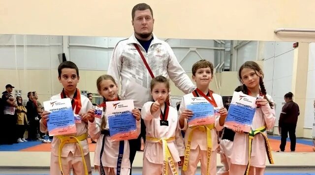 Брянские тхэквондисты завоевали медали на фестивале «Сила духа»